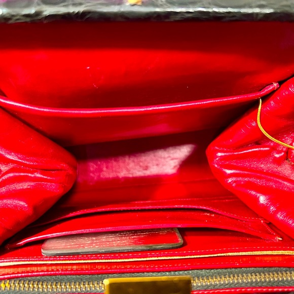 Vintage BASS Alligator Crocodile Handbag with Lipstick Red Leather interior! - Picture 8 of 10